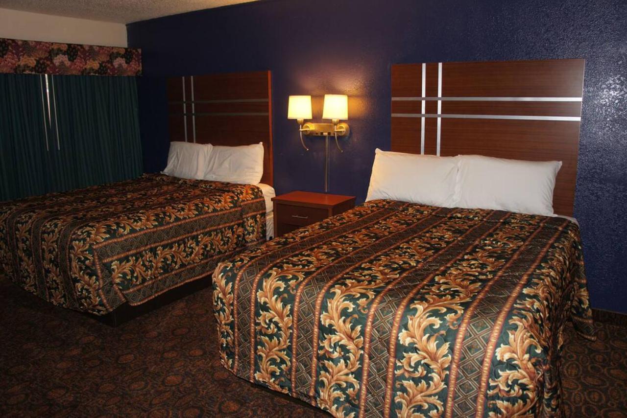 Econo Lodge Waite Park Екстериор снимка