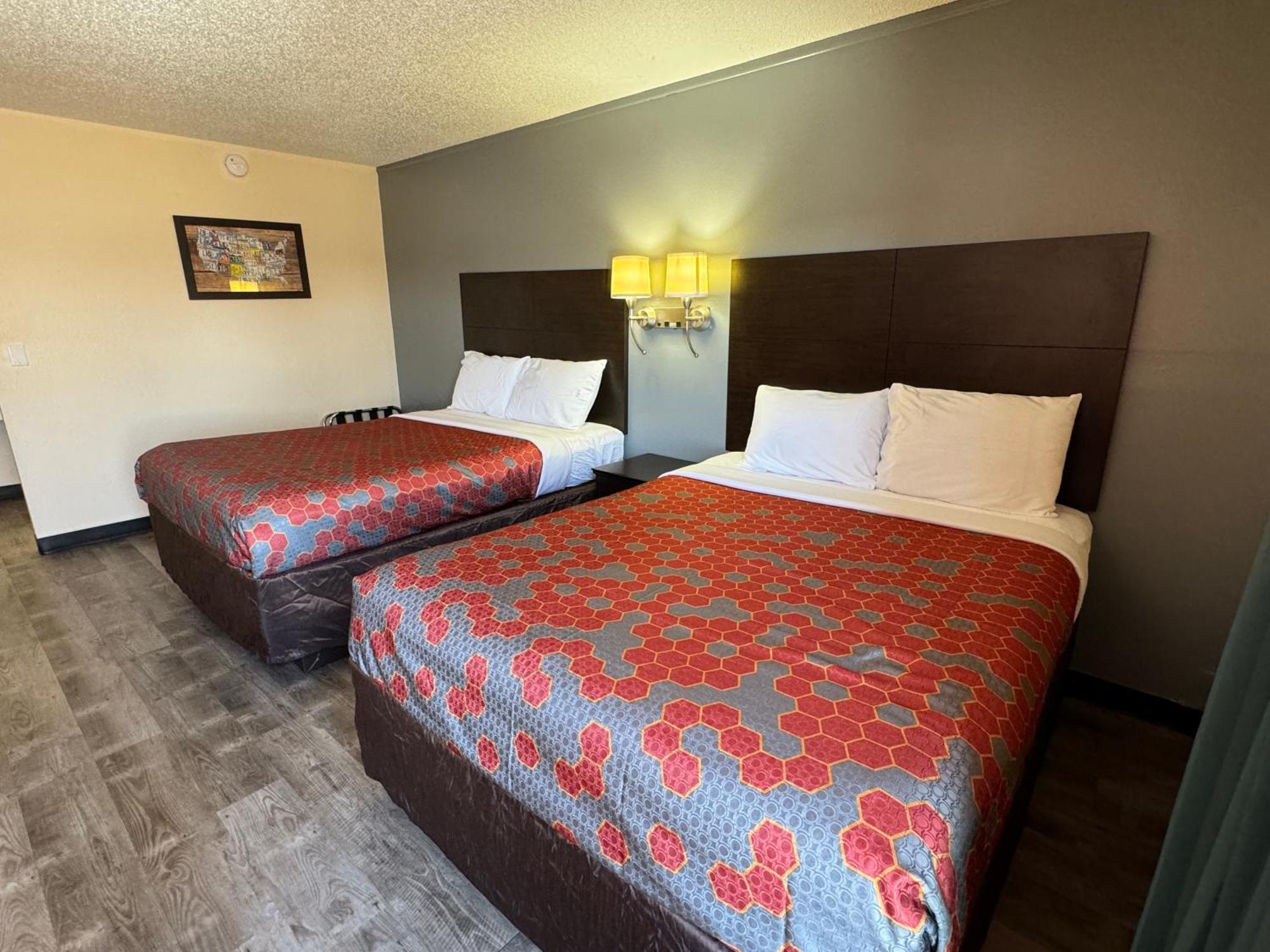 Econo Lodge Waite Park Екстериор снимка