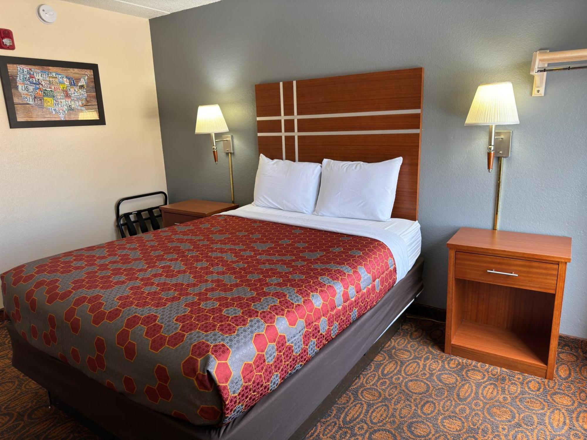 Econo Lodge Waite Park Екстериор снимка