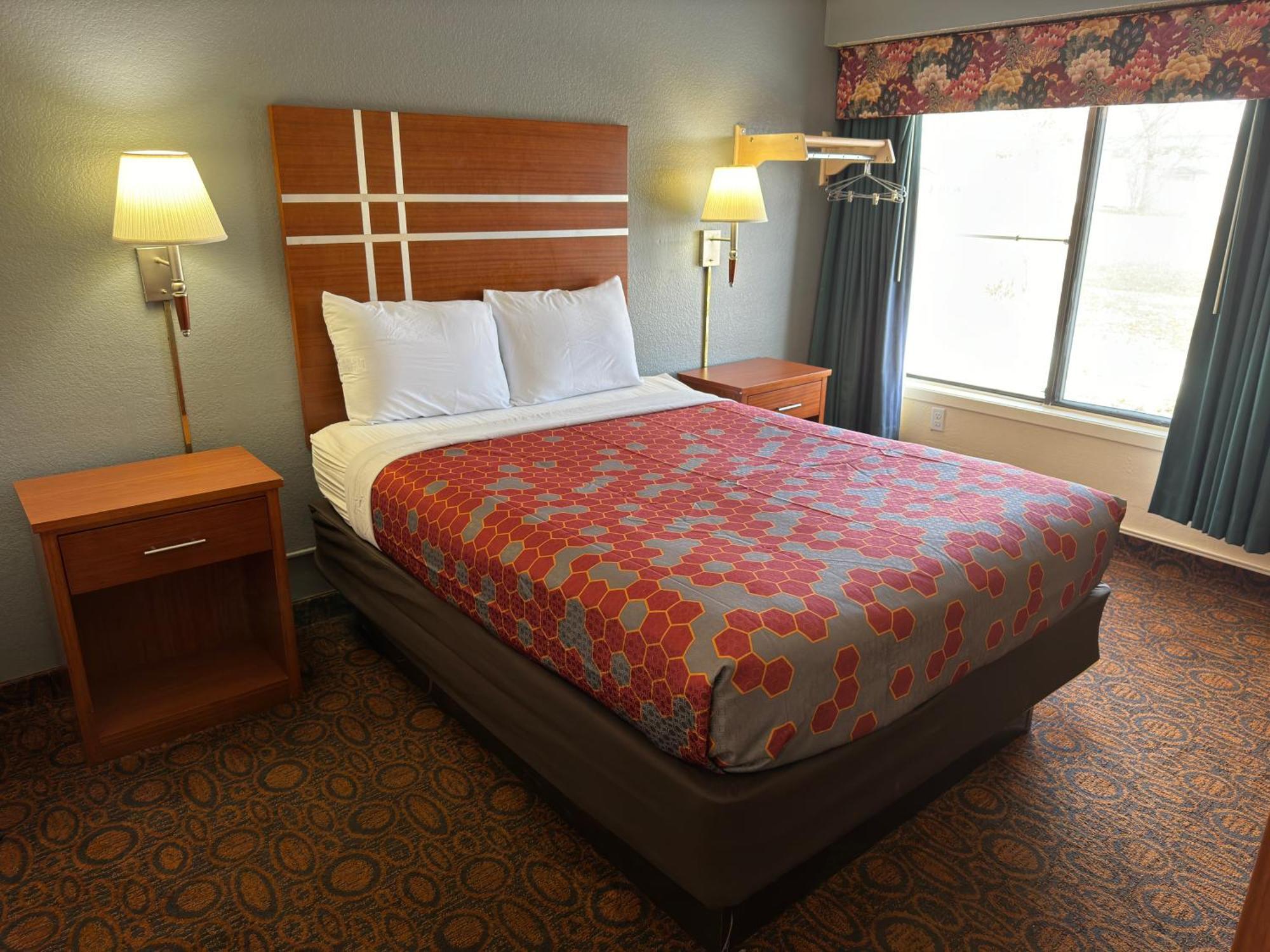 Econo Lodge Waite Park Екстериор снимка